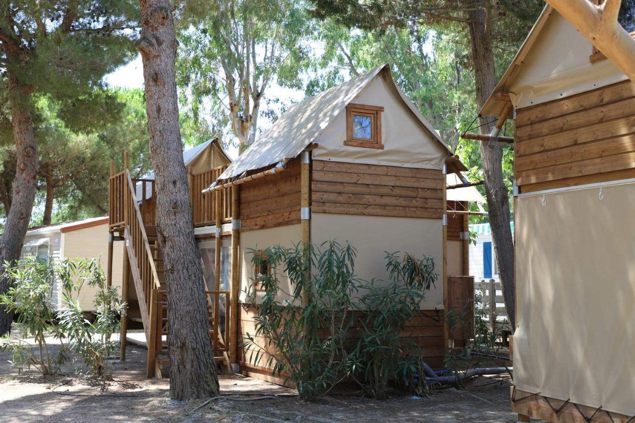Отель Camping L'Oasis Et California Ле Баркарес Экстерьер фото